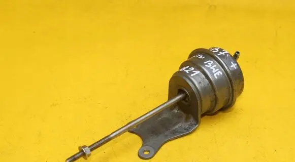 Audi A4 S4 B7 8E 8H Turbo solenoid valve