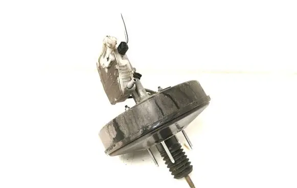Opel Vivaro Brake booster 472107792R