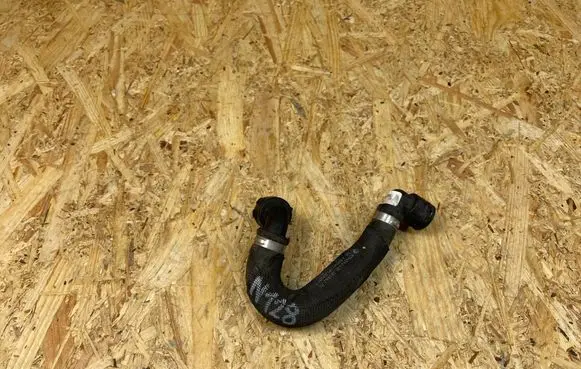 BMW 3 G20 G21 Coolant pipe/hose 8596394