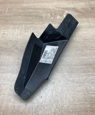 Audi A3 S3 8L Intercooler air guide/duct channel 8L0121284