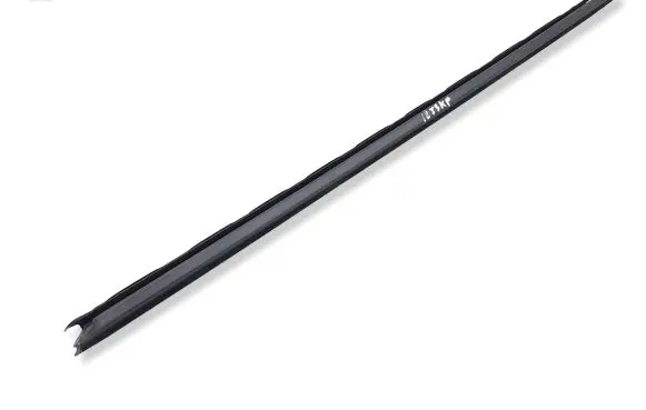 Citroen C4 III e-C4 Rubber seal front door window/glass 