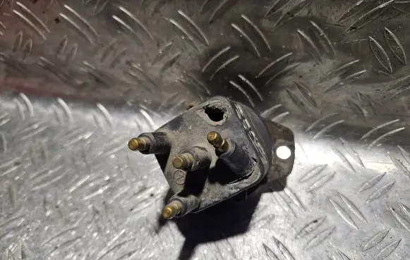 Renault Clio I Spark distributor H7700742852 2525646A