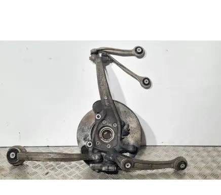 Audi Q5 SQ5 Front wheel hub spindle knuckle