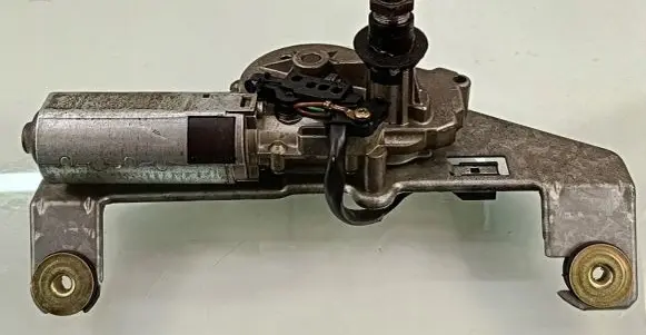 Volvo S40, V40 Wiper motor 0390201529