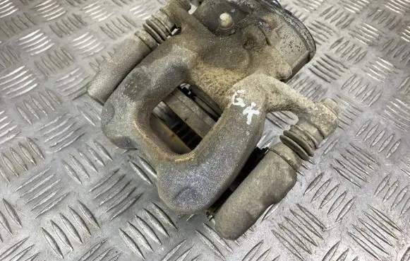 Rear brake caliper