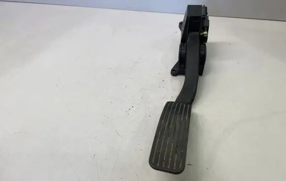 SsangYong Actyon Accelerator throttle pedal 2055009000