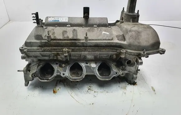 Toyota FJ cruiser Engine head