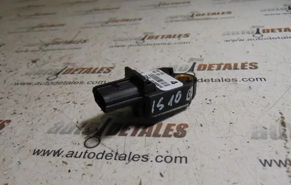 Lexus IS 220D-250-350 Airbag deployment crash/impact sensor 898310P020