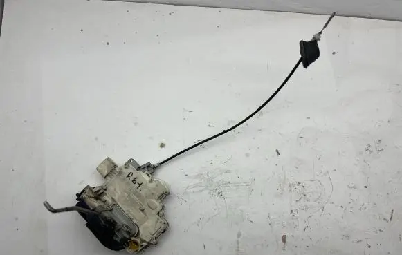 Audi A4 S4 B7 8E 8H Front door lock 8e1837015aa