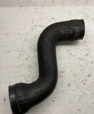 Audi A4 S4 B6 8E 8H Intercooler hose/pipe 8E0145838K