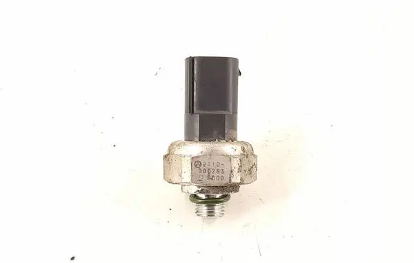 Mercedes-Benz SLK R172 Air conditioning (A/C) pressure sensor 0045429018 2205420118
