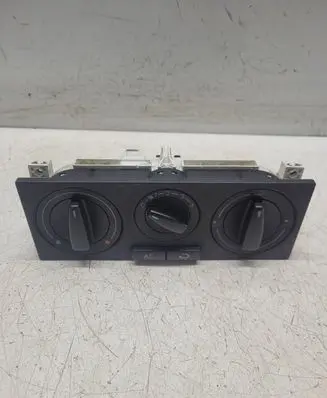 Volkswagen Golf IV Climate control unit 1J0820045F