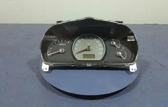 Hyundai Elantra Speedometer (instrument cluster) 940022H001