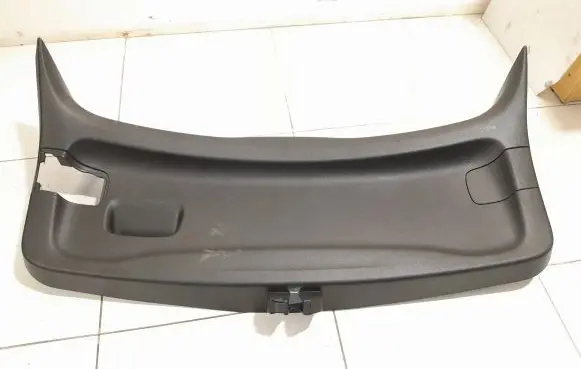 Opel Astra K Tailgate trim 39066899