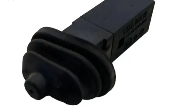BMW 3 E46 Fuel tank opening switch 8228939