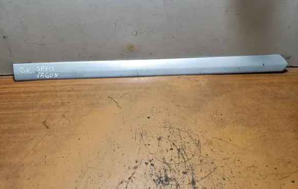 Mitsubishi Space Wagon Rear door trim (molding) MR286469