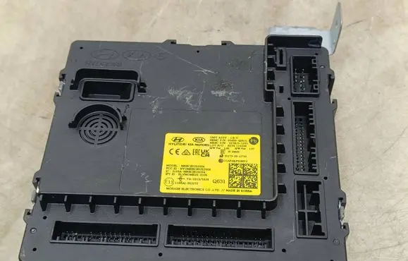Hyundai Bayon Comfort/convenience module 95400Q0631 R235110208 011732012759