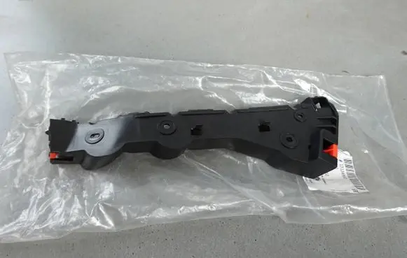 Opel Zafira B Rear bumper mounting bracket 000137794 13124997