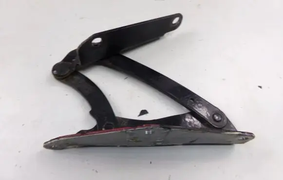 Subaru SVX Tailgate/trunk/boot hinge 57520PA000