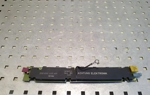 Volkswagen Phaeton Aerial antenna amplifier 3D0035225AR