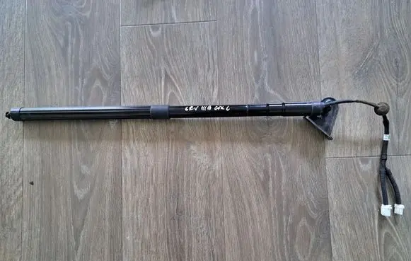 Honda CR-V Tailgate/trunk strut/damper 74961TLAA516M1