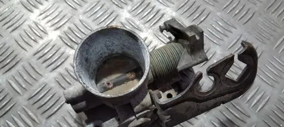 Ford Focus Throttle valve YS4UAD YS4U-AD