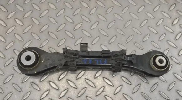 BMW 4 F32 F33 Rear upper control arm/wishbone 6792519