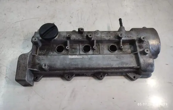 Hyundai Santa Fe Rocker cam cover 224103E120