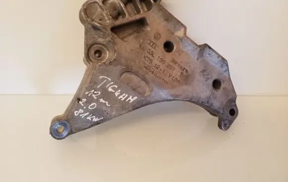 Volkswagen Tiguan Engine mounting bracket 03L199207