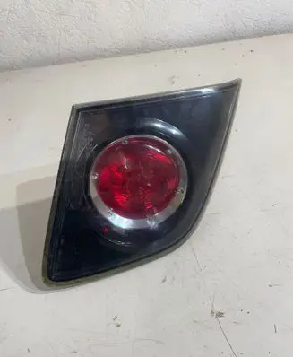 Tailgate rear/tail lights