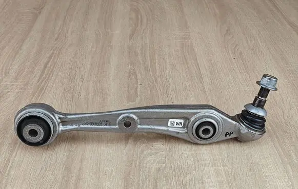 BMW X6 G06 Front lower control arm/wishbone 6878082