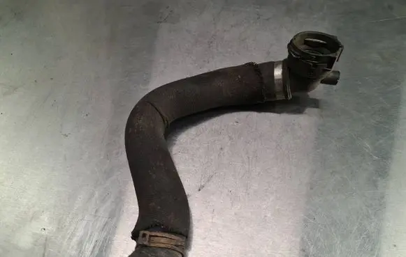 Audi A6 S6 C6 4F Engine coolant pipe/hose 4F0121053