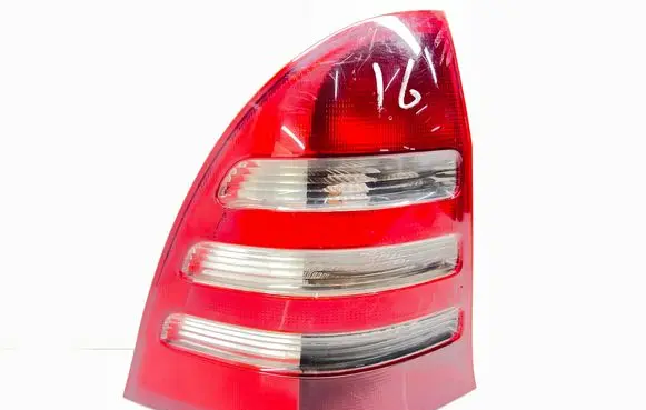 Mercedes-Benz C W203 Rear/tail lights A2038201164