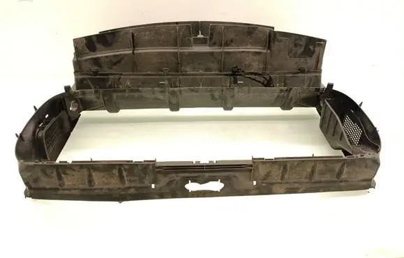 BMW 7 F01 F02 F03 F04 Intercooler air guide/duct channel 22793115