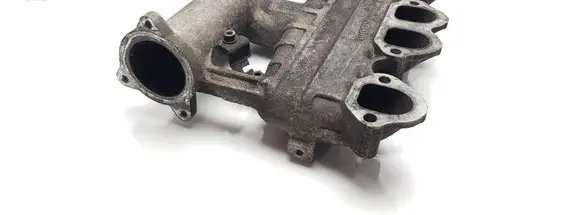 Volkswagen Golf IV Intake manifold 038129713J