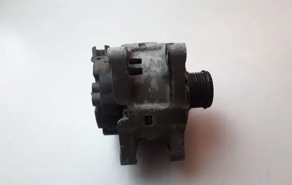 Peugeot 207 Generator/alternator 9655296080
