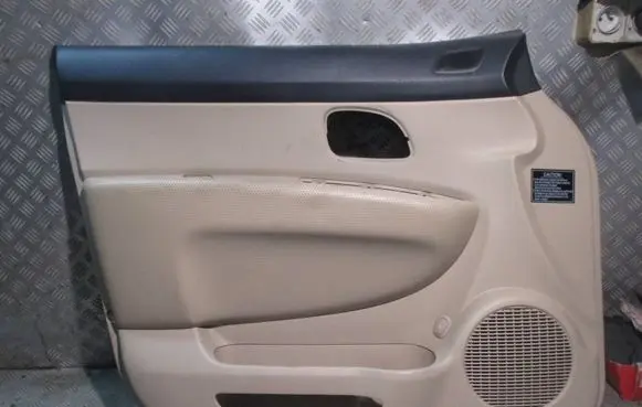 KIA Carens II Sliding door card 