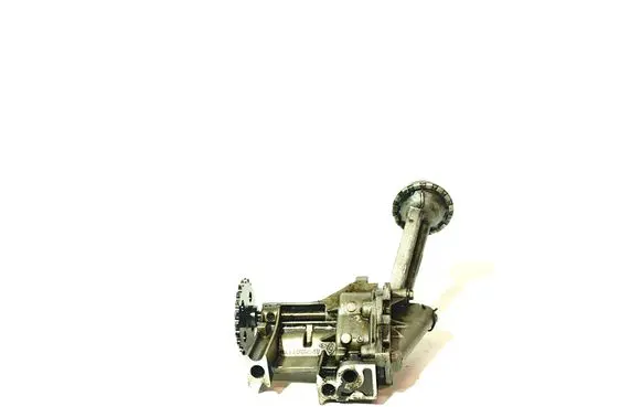 Nissan Juke I F15 Oil pump 8200307174