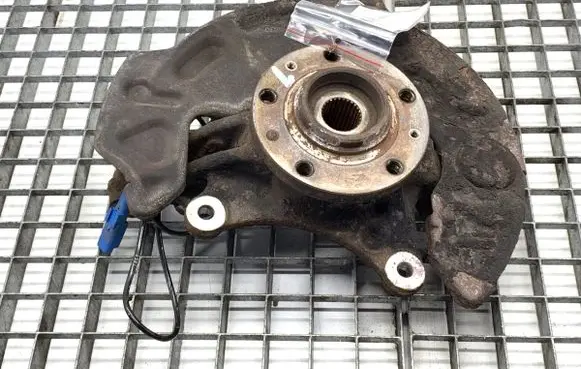 Peugeot 508 Front wheel hub spindle knuckle 