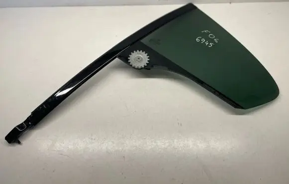 BMW 6 F12 F13 Rear vent window glass 7276971 51357276971 7275379