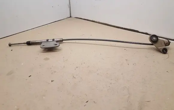 Gear shift cable linkage