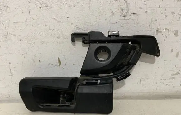Porsche Macan (95B) Front bumper mounting bracket 95B807795E