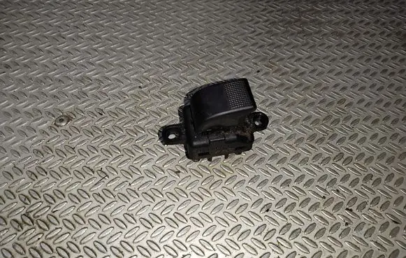 Mazda 2 Electric window control switch D39766370
