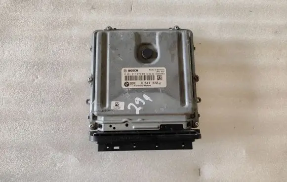 BMW 5 GT F07 Engine control unit/module 0281017079