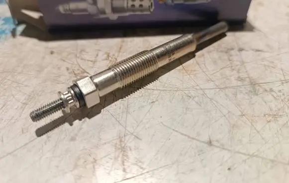 Renault Scenic I Glow plug 0100226245