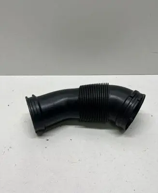 Audi A6 S6 C8 4K Turbo air intake inlet pipe/hose 059129616C