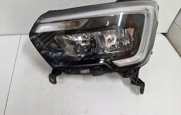 Renault Master III Headlight/headlamp 260607867R