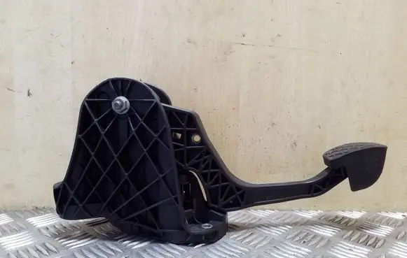Clutch pedal