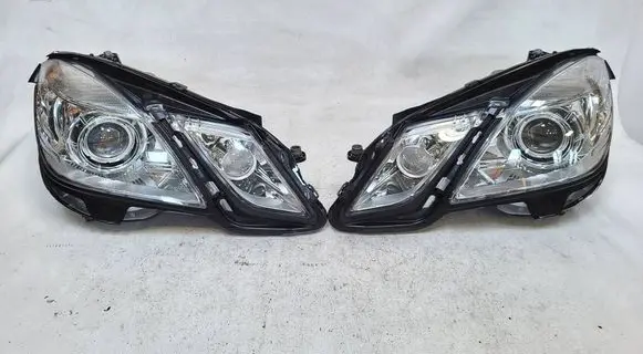Mercedes-Benz E W212 Headlights/headlamps set A2128205761 A2128205861