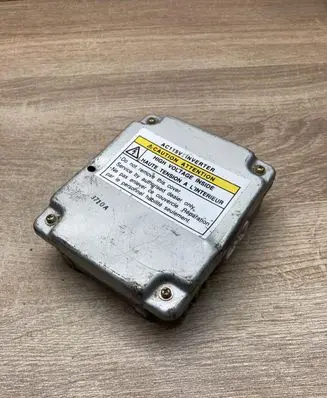 Toyota Avalon XX20 Voltage converter inverter AC115VINVERTER